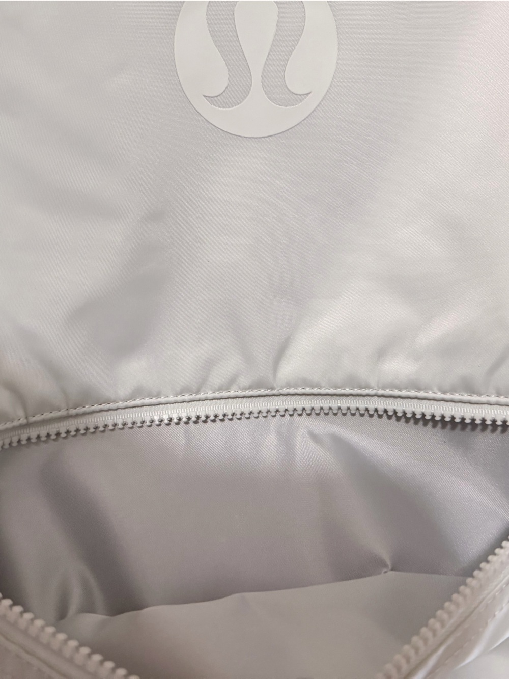 lululemon athletica Light Sage Backpack - 22L - Picture 7 of 7